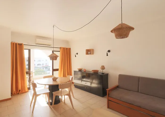 Ninho Gaivotas Αλμπουφέιρα