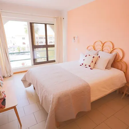 Ninho Gaivotas * アルブフェイラ